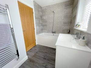 Clacton Road- click for photo gallery